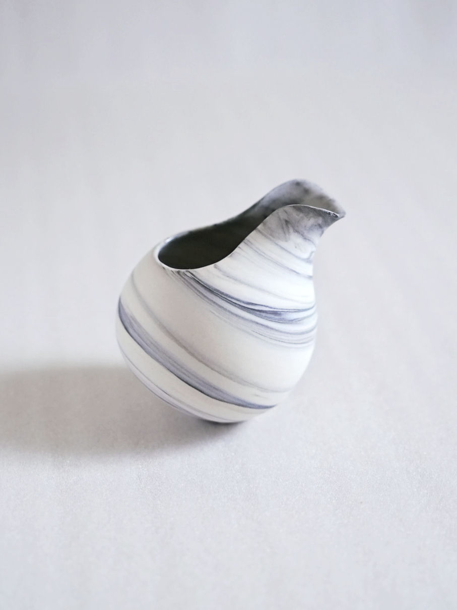 Thumbnail: Sake Pourer
