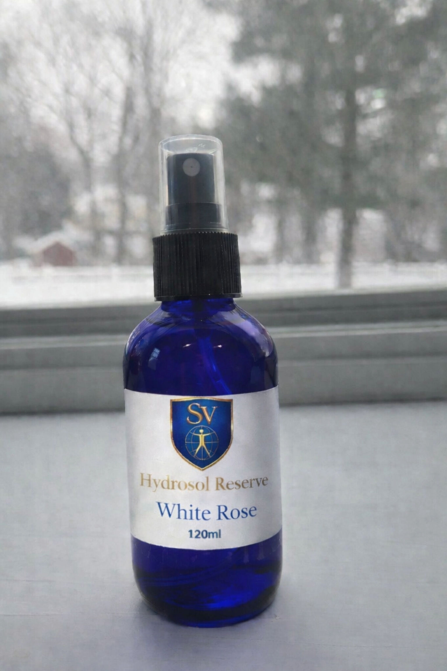 white rose hydrolat
