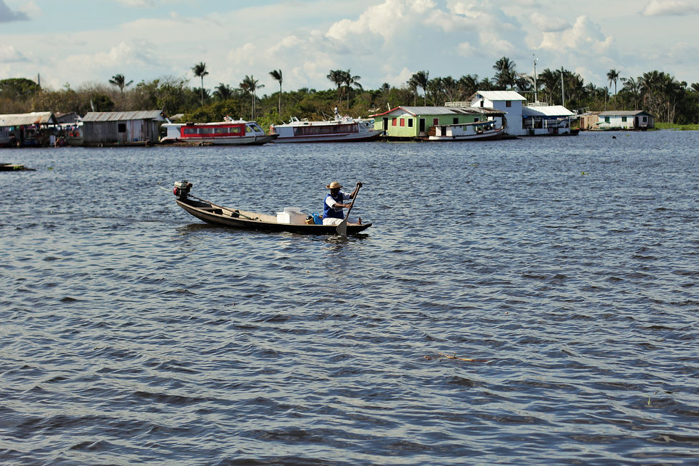 Canoa no Rio Negro