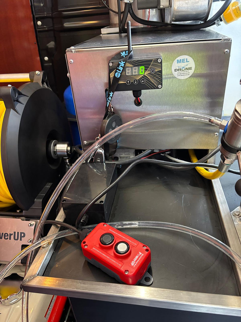 Équipement de nettoyage mobile avec pompe haute pression et filtration d’eau