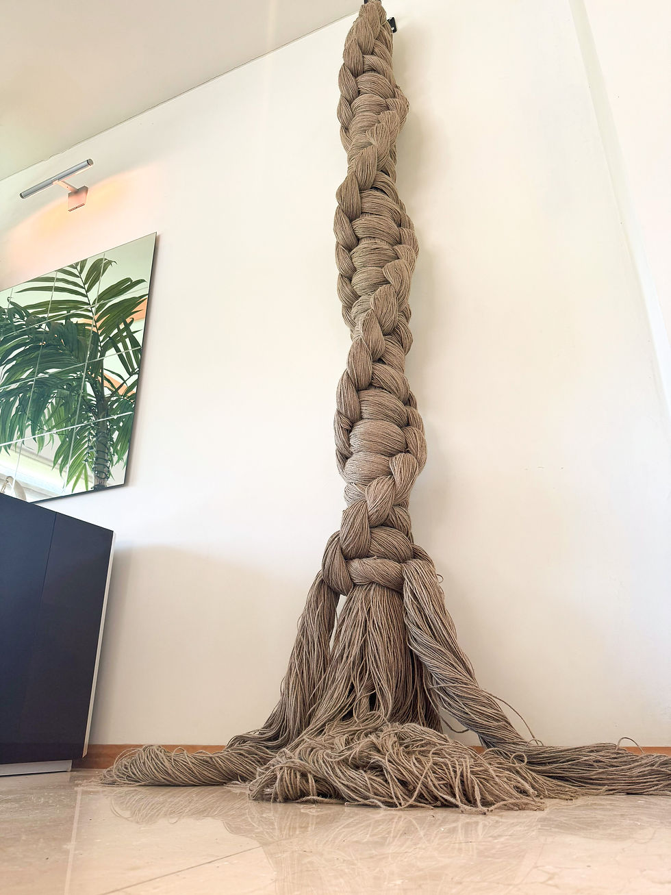 Thumbnail: Nudo torcido in Yute, ideal for high ceilings 