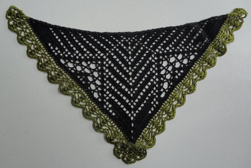 Châle femme noir et vert