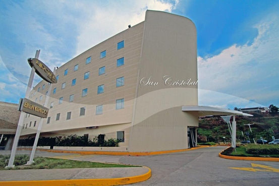 Modern steel-framed hotel exterior built by Preacero