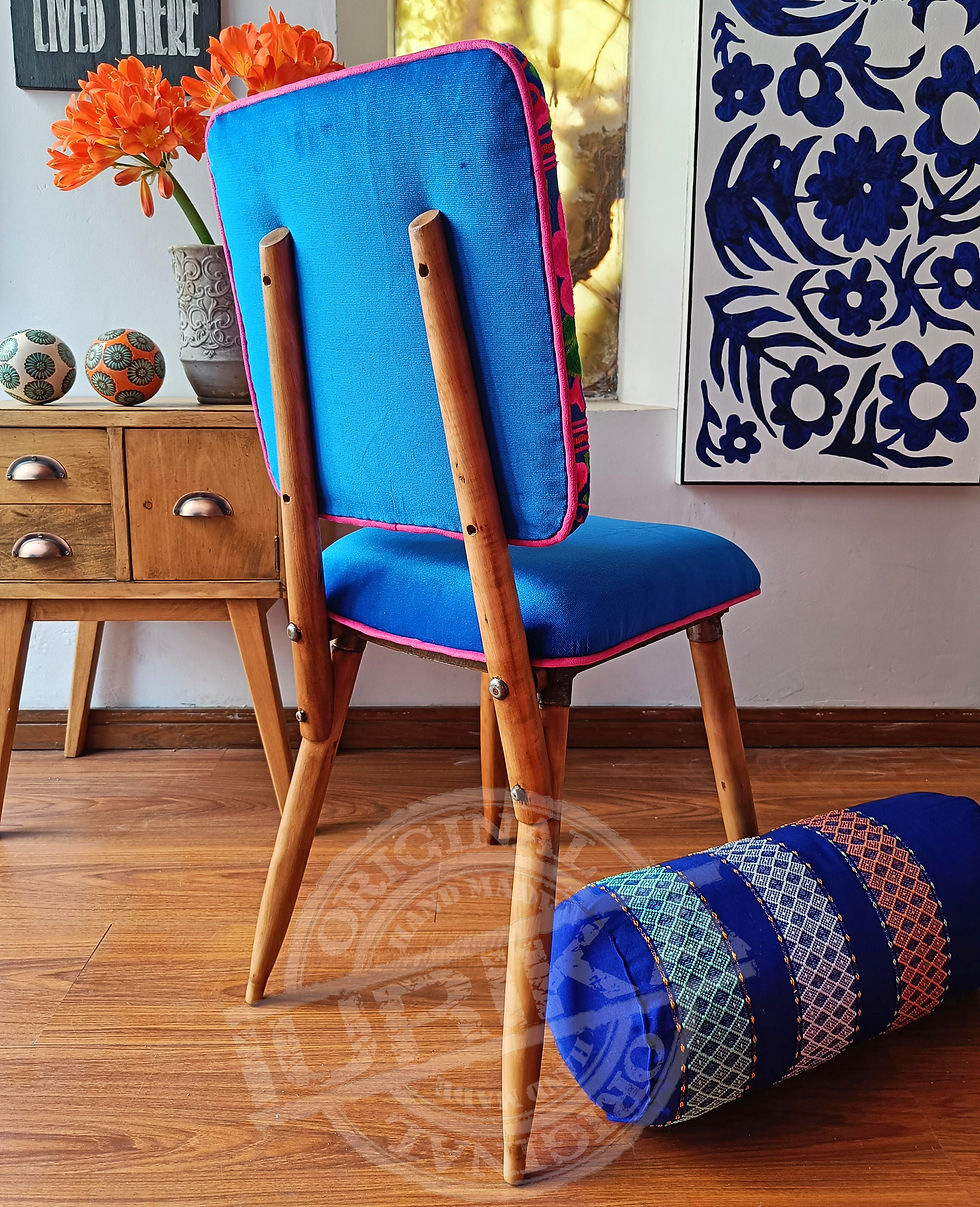 Silla escandinava bordada "Innamorata"