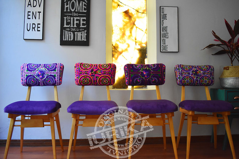 Sillas escandinavas bordadas "Purple dream"