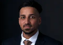 corporate-headshot-photographer-near-me – Clean, modern branding shots