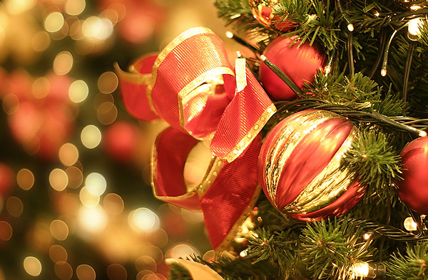 Rote Weihnachtskugeln