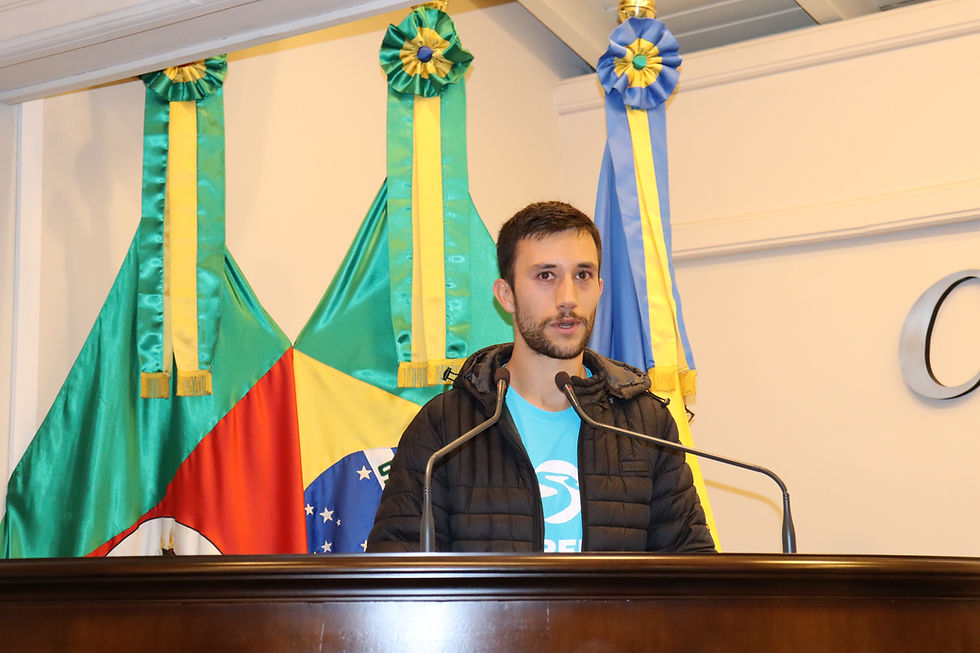 Felipe Mapelli Antunes recebe homenagem como Desportista Gramadense