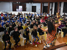 Encontro com Escritores reúne estudantes de Nova Petrópolis para bate-papo com autores que estarão na 28ª Feira do Livro