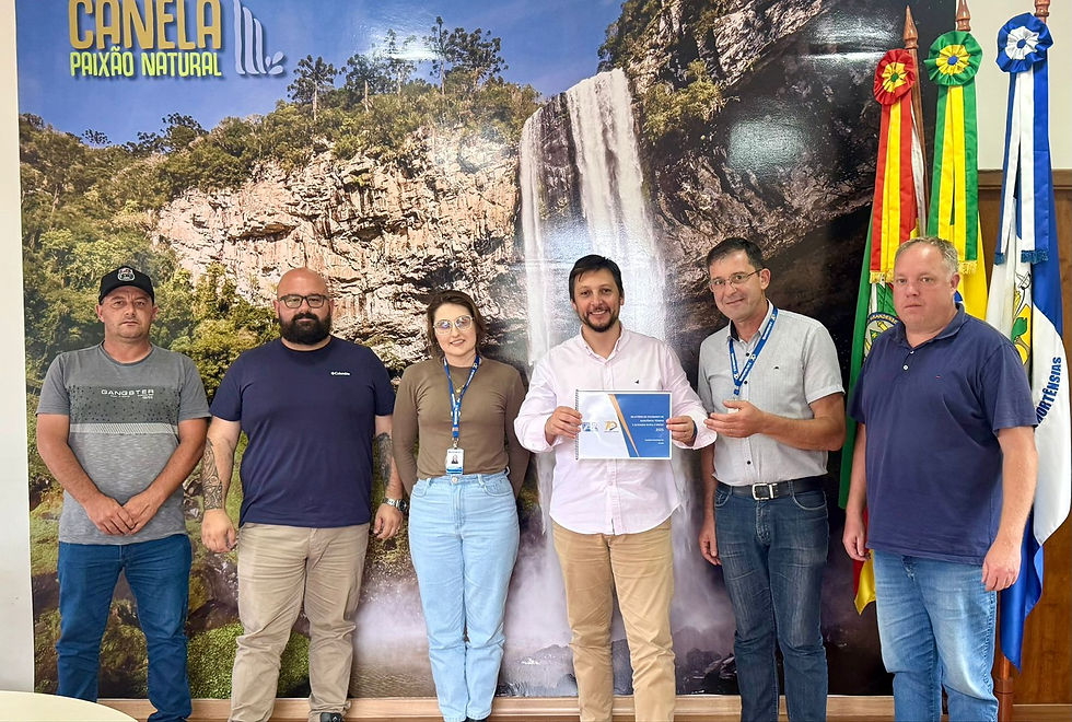 Reforço: escritório da Emater de Canela recebe extensionista social