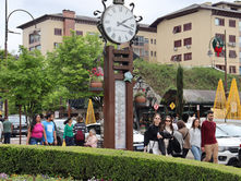Feriado prolongado e ruas já decoradas para o Natal Luz devem movimentar o turismo em Gramado
