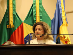 Trajetória profissional de Andréia Trentin é reconhecida com título de Trabalhadora Modelo
