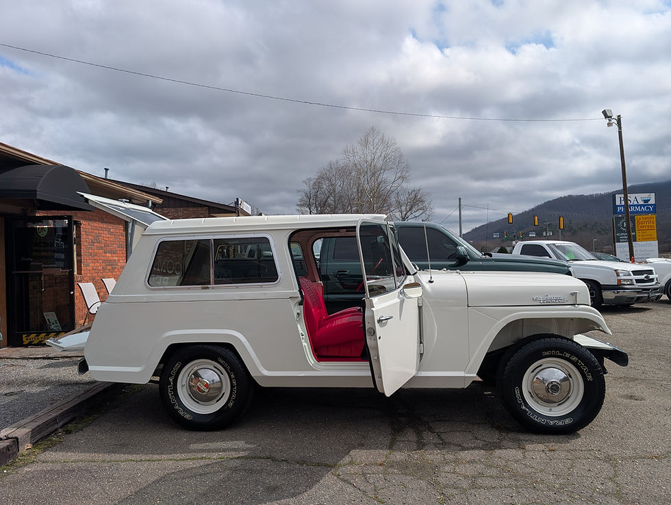 Thumbnail: 1968 Jeepster Commando 4x4