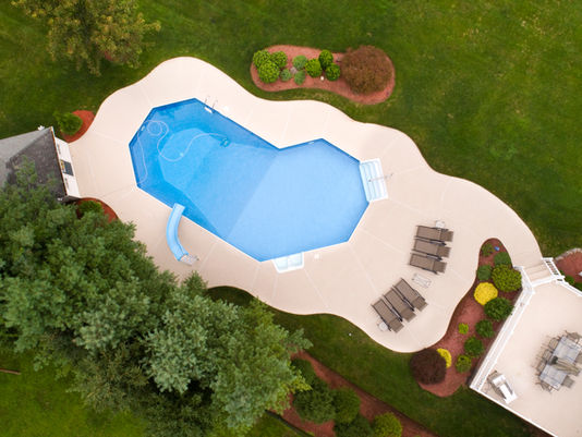 Transforming Spaces: Mastering Large Landscaping Projects for Outdoor Living and Sustainable Gardens