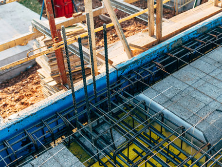 Shuttering vs. Centering: Understanding Key Differences