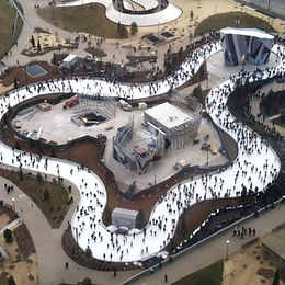 Maggie Daley Park Ice Skating Ribbon (IL)