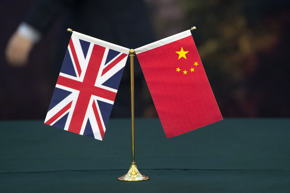 Chinese and Uk flag