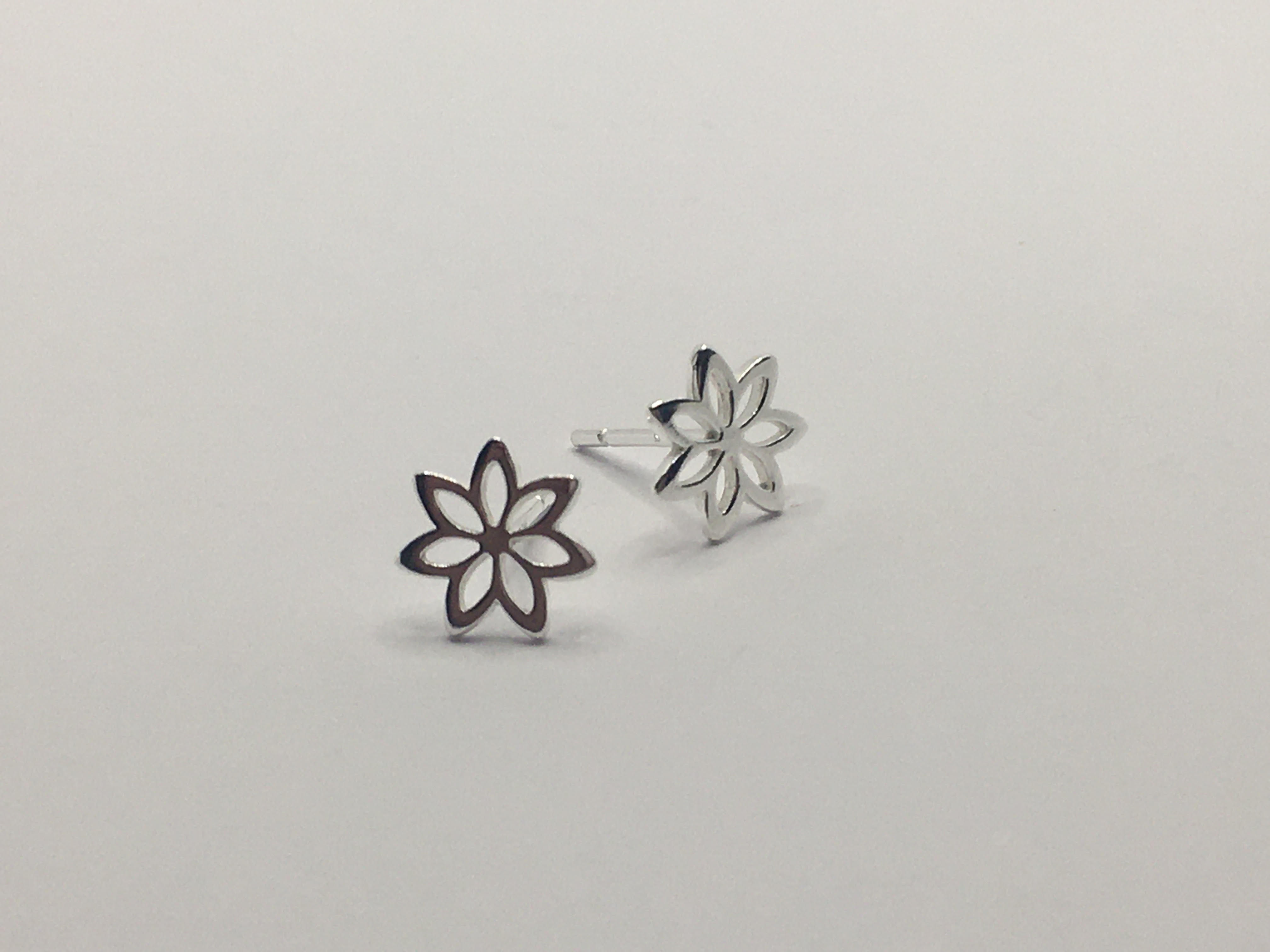 Flora Stud Earrings