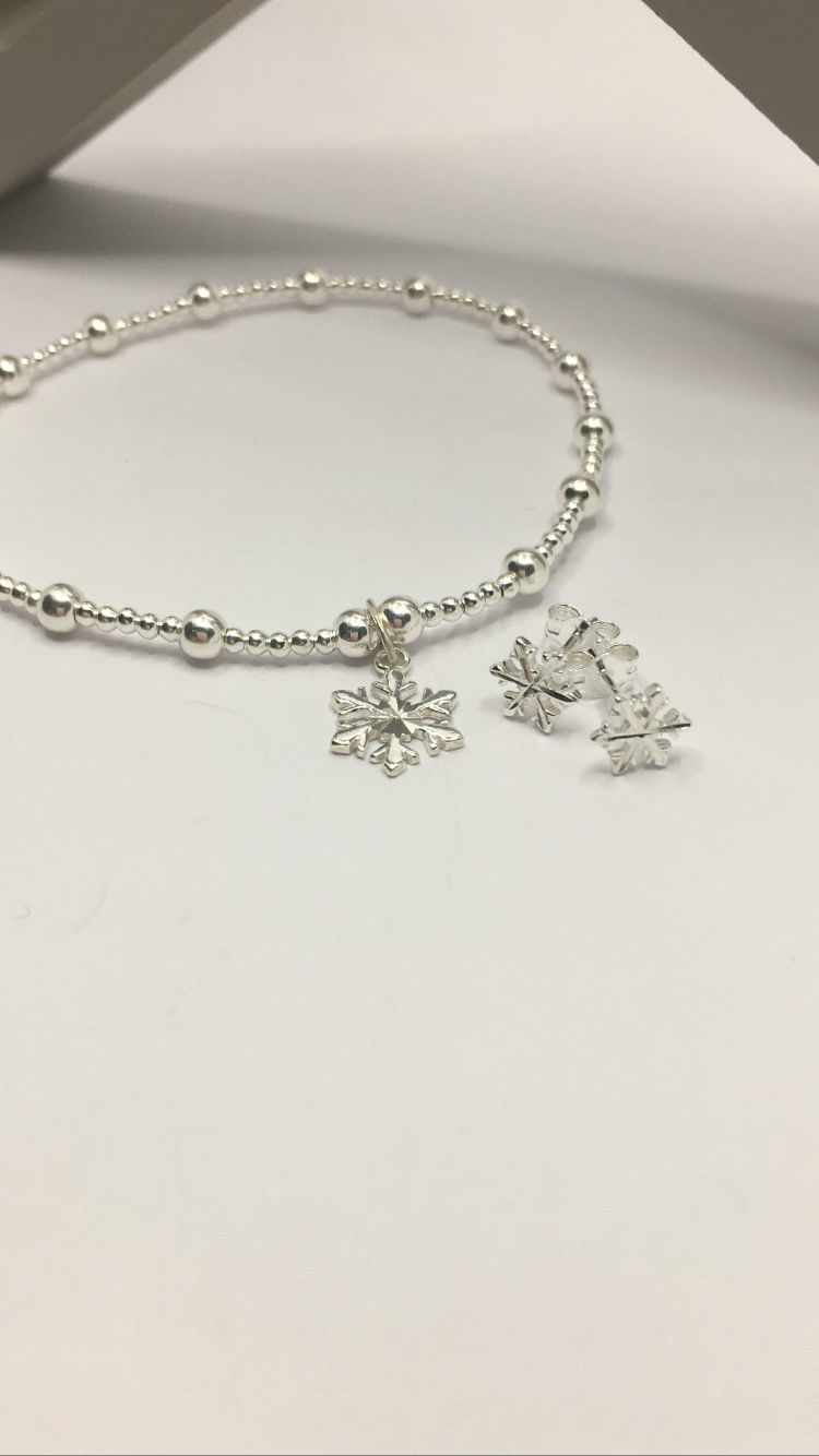 Thumbnail: Snowfall Bracelet