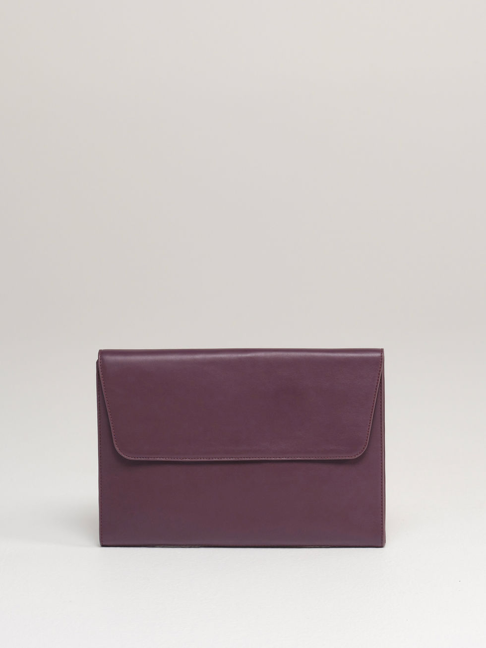 CLEO leather laptop sleeve case in fig