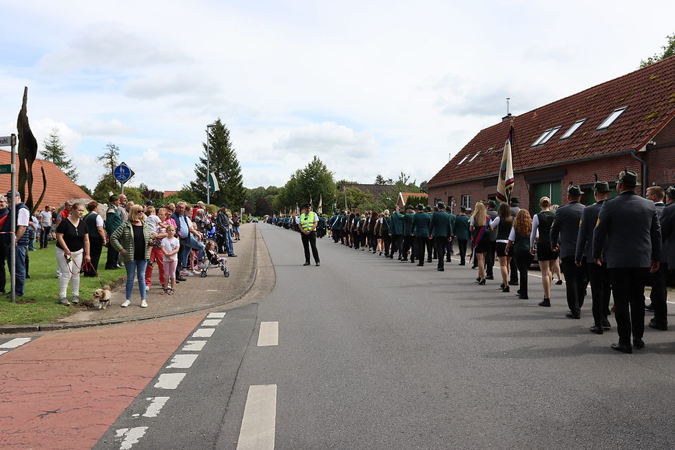 Der Festumzug im letzten Jahr lockte wieder zahlreiche Besucher an.