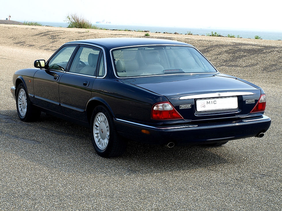 JAGUAR XJ8 3.2 - 8