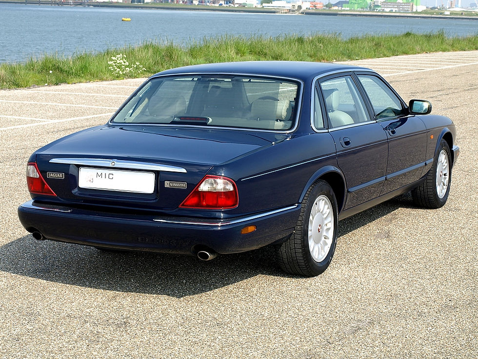 JAGUAR XJ8 3.2 - 10