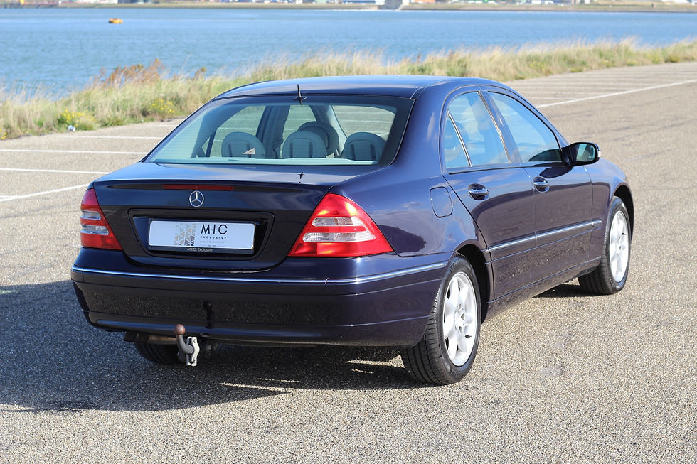 13 MERCEDES C240 -