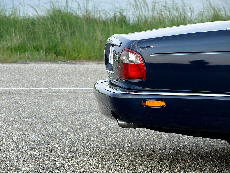 JAGUAR XJ8 3.2 - 18