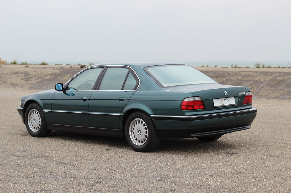 BMW E38 740i - 9