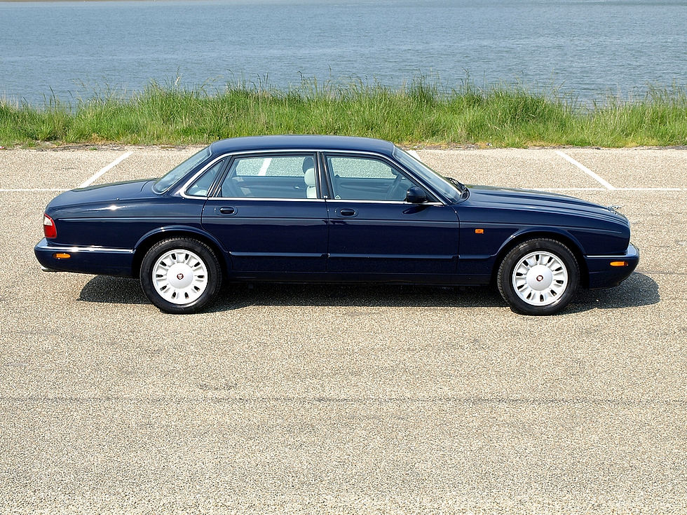JAGUAR XJ8 3.2 - 12