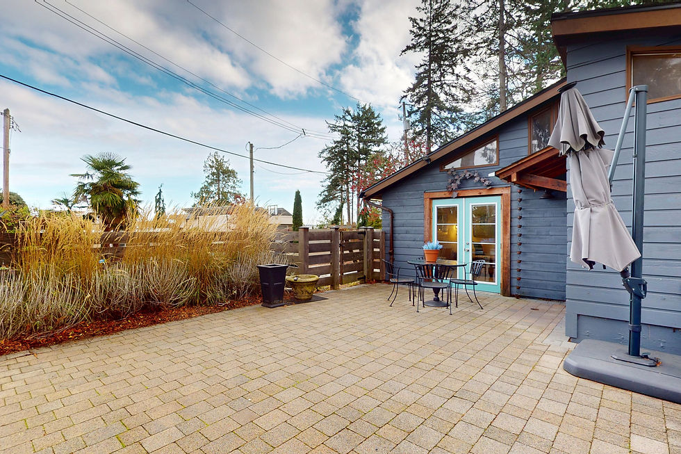 5165Cordova_Bay_Rd-8