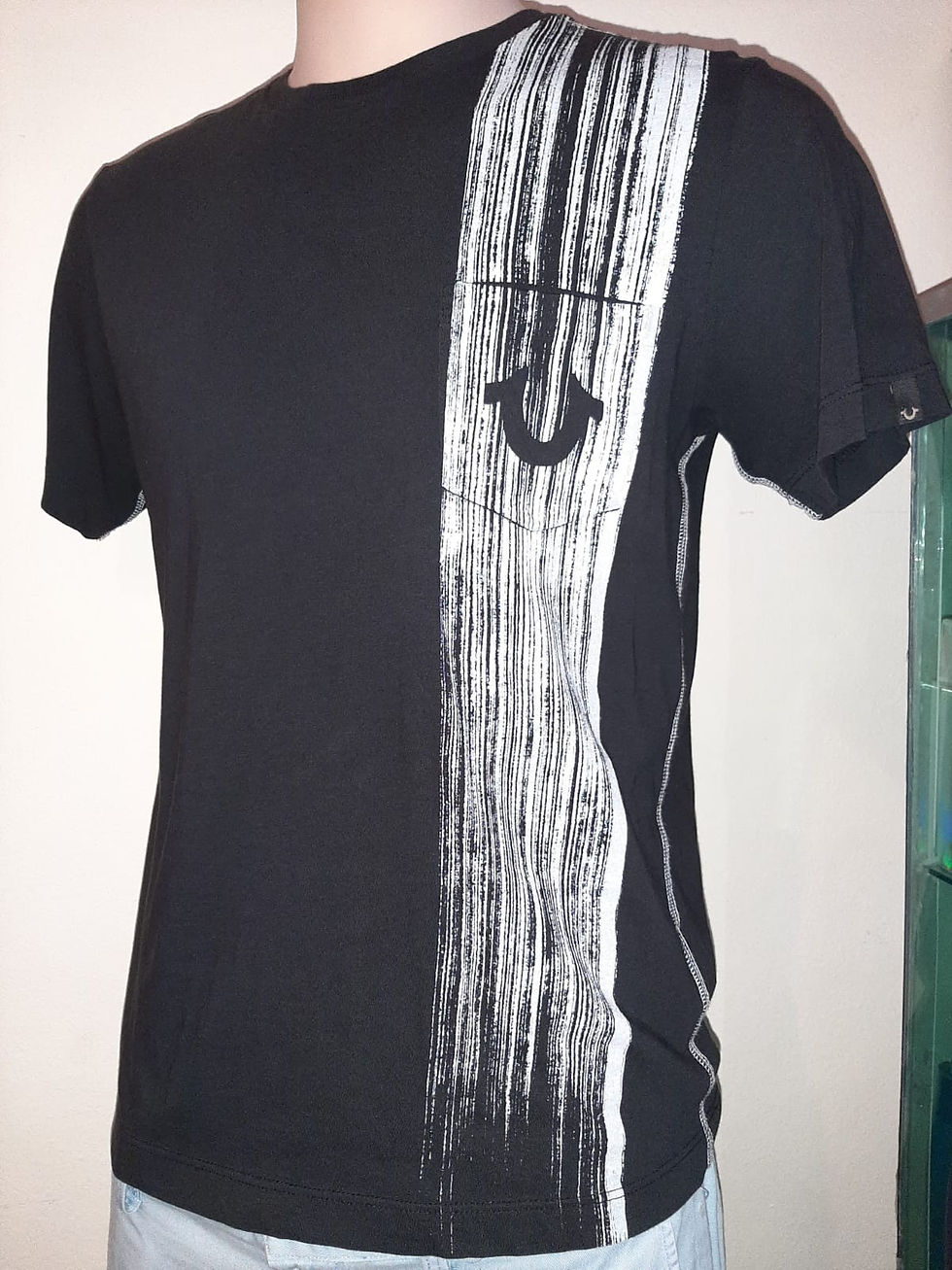 Camiseta True Religion negra