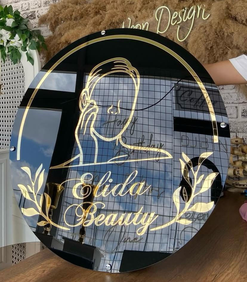Küçük resim: Neon Işıklı Pleksi Logo 70x70 Cm