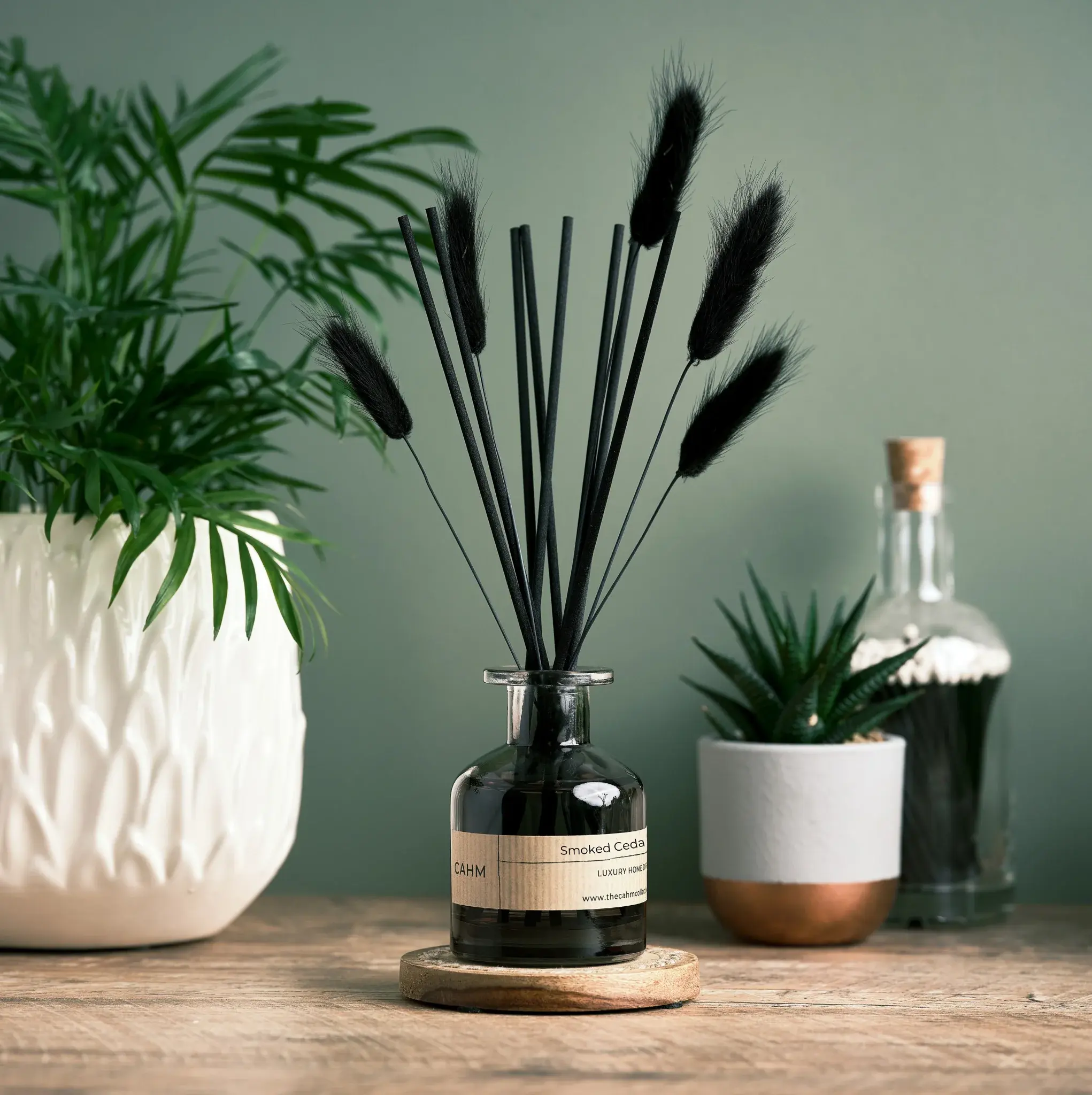 CAHM Reed Diffuser | Smoked Cedar & Bergamot - black glass