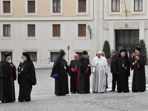 Nuovo appello del Papa: "Il 1° Luglio preghiamo per il Libano"