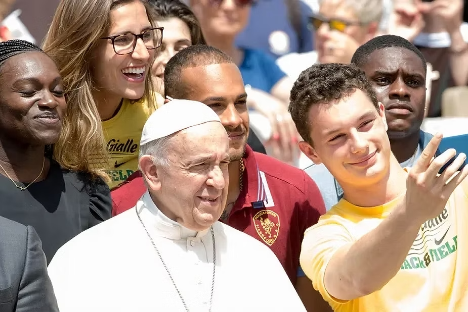 Papa Francesco in occasione di una delle Giornate della Gioventù