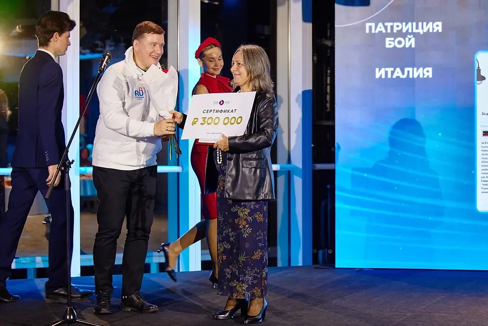 Mosca - Patrizia Boi di Assadakah News premiata al Media Award Honest View 2025