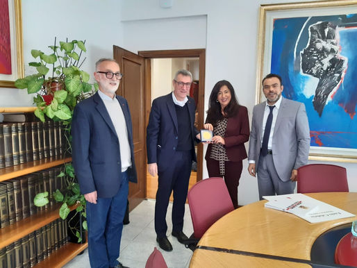 Roma – Ambasciatrice Abeer Odeh incontra Maurizio Landini
