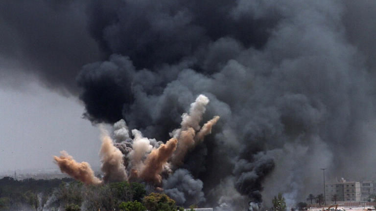 Siria - Oltre 70 attacchi aerei USA in una notte