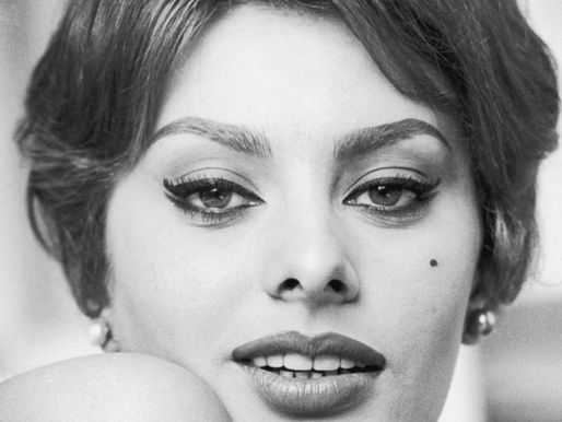 لنجمة الايطالية صوفيا لورين في عيدها الـ87 بصحة جيدة وذهن صاف