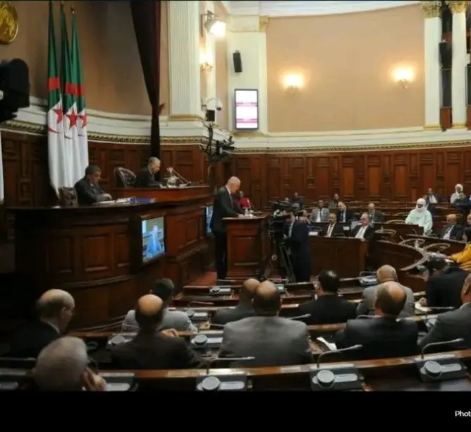 Algeria - Colonialismo francese “crimine di Stato”