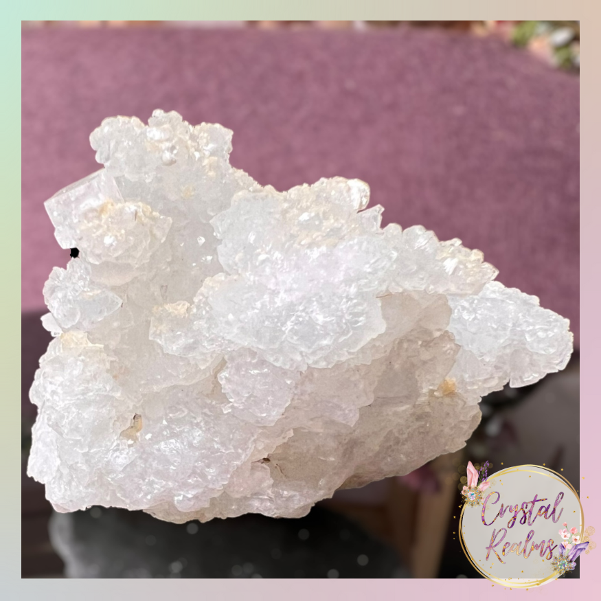 Μικρογραφία: Apophyllite  Crystal with Stilbite