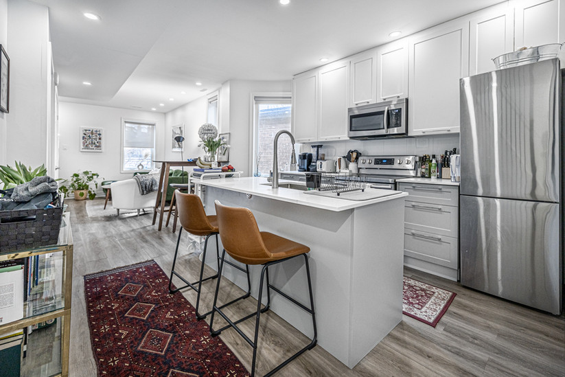 12 Rusholme Park Cres-03.jpg