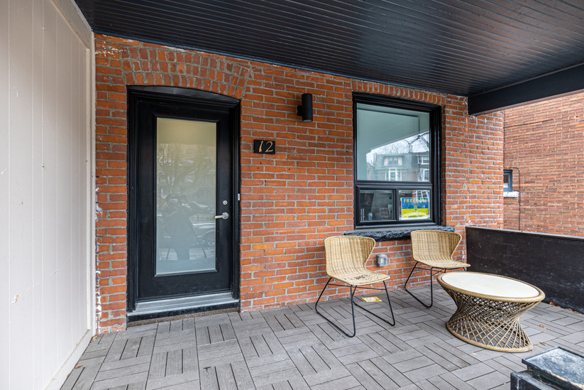 12 Rusholme Park Cres-34.jpg