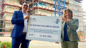 Landesgesundheitsministerin übergibt Förderbescheid für den neuen Erweiterungsbau am Sankt Elisabeth Krankenhaus Eutin