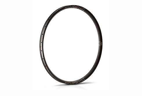 VALANGA 30 TREQUARTI.jpg