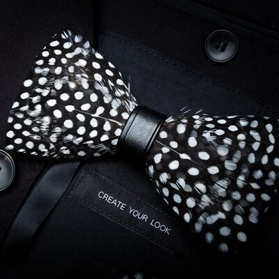 Thumbnail: Exquisite Hand Made Feather  Bowtie Gift Box Set