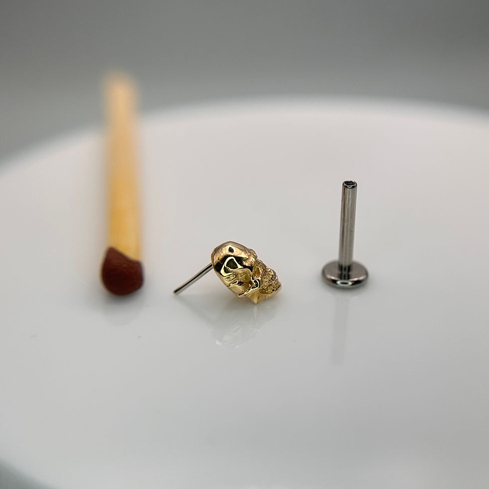 Thumbnail: Mushroom Jaw Motion Skull 14kt Yellow Gold