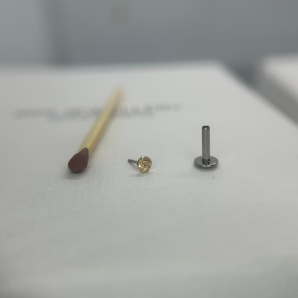 Thumbnail: Buddha Jewelry Organics Hammered Disk 2.5mm 14kt Yellow Gold